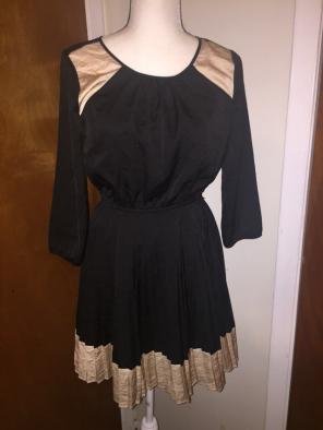 Forever 21 Black/cream Pleated Dress