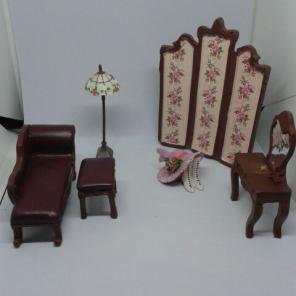 Dollhouse Miniature Victorian Bedroom