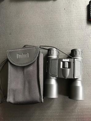 Bushnell Binoculars 16x32 185FT At 1000y