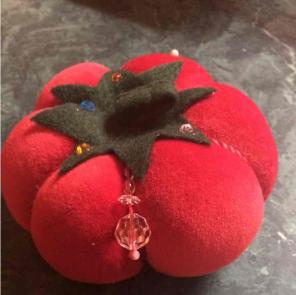 Tomato pin cushion