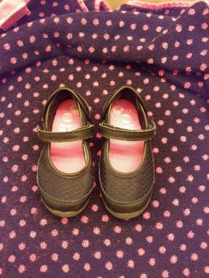 New Stride rite shoes - size 8.5