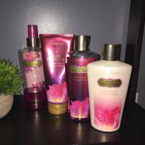 Victoria's Secret Pure Seduction Set