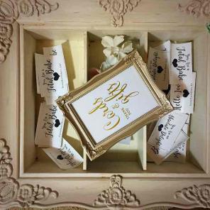 entry table sign. cards and gifts