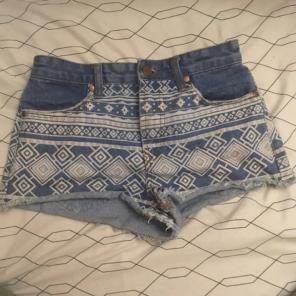 Blue And White, Forever21 Shorts, USA24
