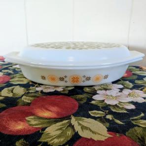 Pyrex Town Divided Dish 945 Verde Lid