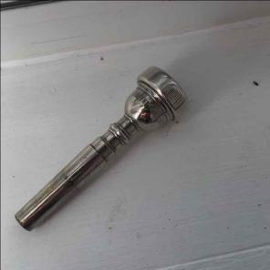 Trumpet mouthpiece