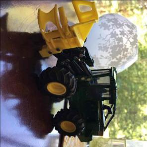 Limited John Deere grappling skidder