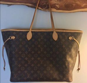 Louis Vuitton Neverfull Purse