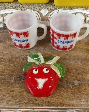 Milkglass mugs Grandma Grandpa and BONUS