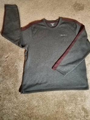 EDDIE BAUER SWEATER
