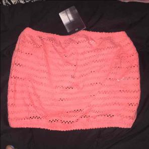 Crop top coral color