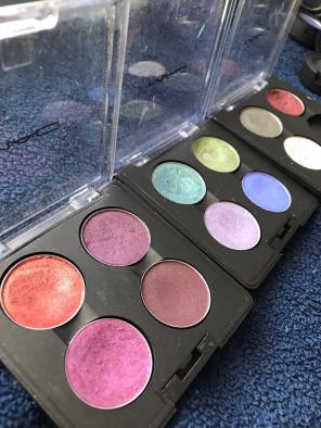 MAC Single Eyeshadow x4 w/ Palette