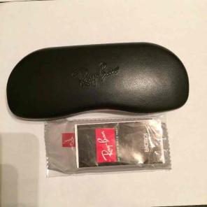 Ray-Ban SUNGLASSES CASE