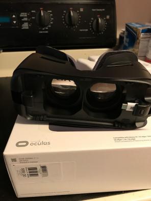 Samsung VR helmet