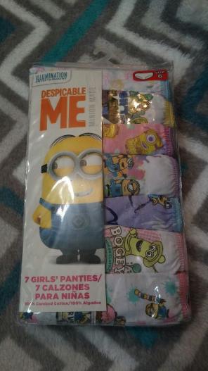 Nwt Despicable me size 6 underwear