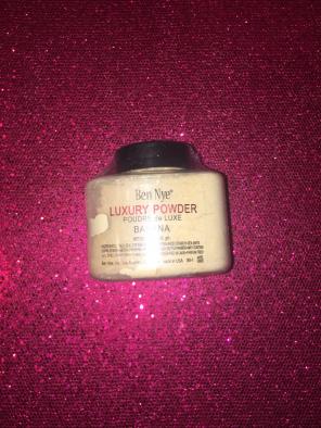 Ben Nye Luxury Powder Banana