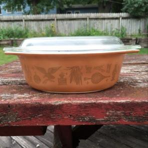 Vintage Pyrex Casserole With Lid
