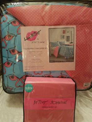 ON HOLD Betsey comforter & sheets