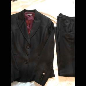 Ann Taylor Pant Suit - Size 6