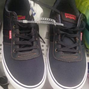 Levis