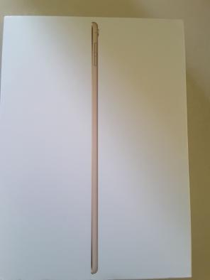 Gold Apple IPad Pro 9.7 Inch
