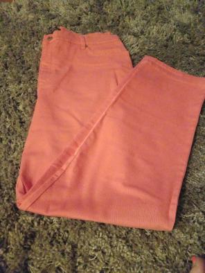 Pink Gloria Vanderbilt pants