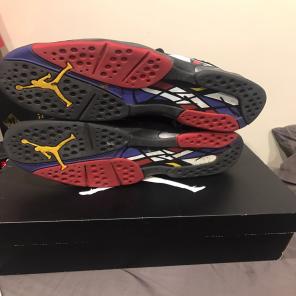Jordan Playoff 8s Sz 9.5