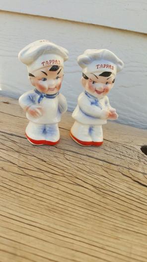 Vintage Japan Tappan Chef S & P Shakers