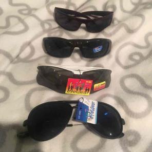 4 new pairs kids sunglasses