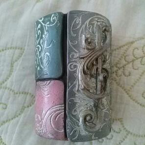 Pen and gadget holder.
