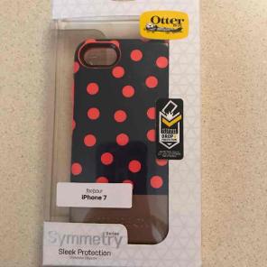 Otterbox symmetry case for iPhone 7