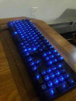 Poseidon Z illuminated eSprorts keyboard