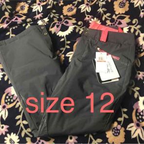 snow boarding / ski pants / suits