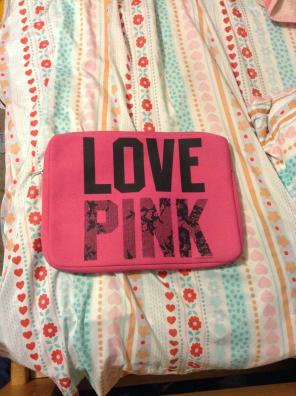 VS Pink laptop sleeve