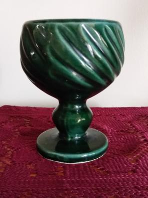 Hull pottery USA F5 Goblet planter