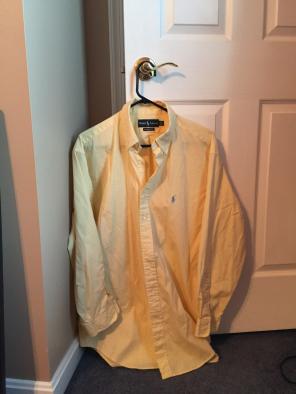 Men’s Ralph Lauren Button Down (Large)