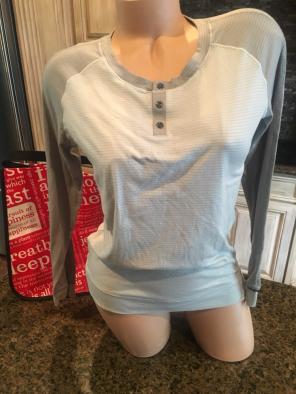 Lululemon Long Sleeve Shirt Size Medium