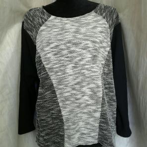 Chloe K sweater SIZE small
