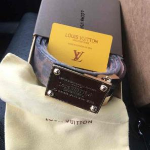 Loui Vuitton Belt 32-38 (Brand new)
