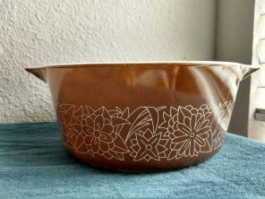 Pyrex casserole