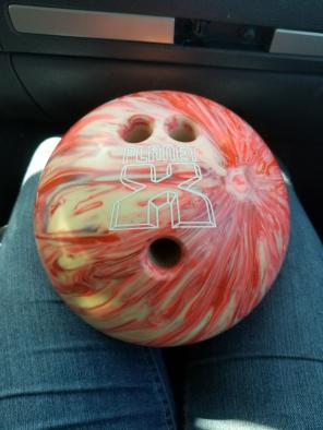 8LBS Bowling Ball