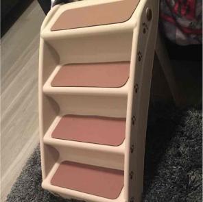 New never used pet stairs