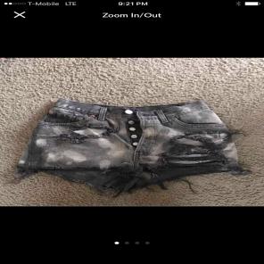 Levi's SHORTS SIZE: 27