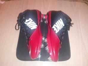 Nike Football Cleats Size 9.5