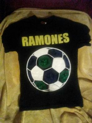 RAMONES T-SHIRT