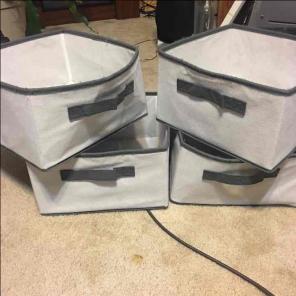4 baskets / Bins