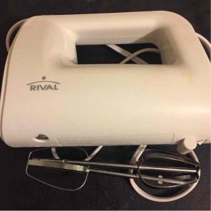 Rival hand mixer