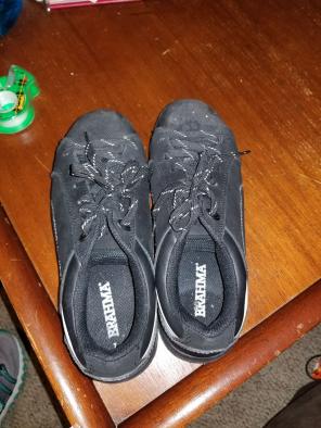 Women's steel toe shoes.