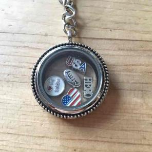 Army floating charm keychain