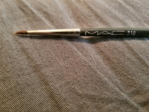 MAC Make-Up Brush #210